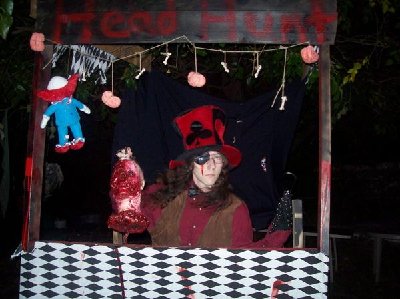 head hunt.jpg (45.47 KiB) Viewed 4129 times head hunt.jpg