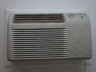 Here is the semi-professional hot-shoe bounce light