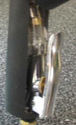 a clear hose that tells you if there are bbs in the gun.