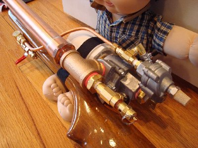 Trigger assembly on, but leaking from those darn compression fittings...   ...hello, old friend...