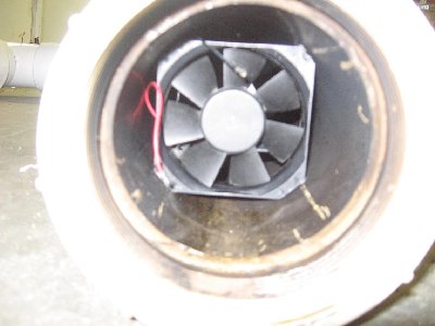 A black 80mm PC fan