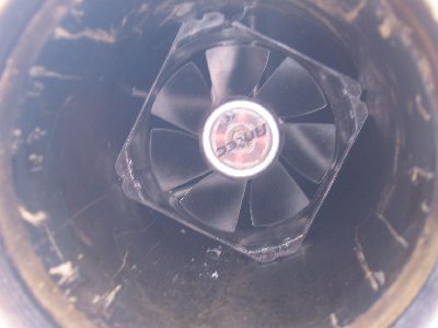 A clear 80mm PC fan