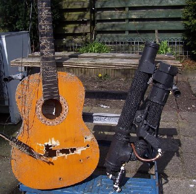 mgvsoverkill004.jpg (88.33 KiB) Viewed 3210 times And exit.Blowing the whole string section off..